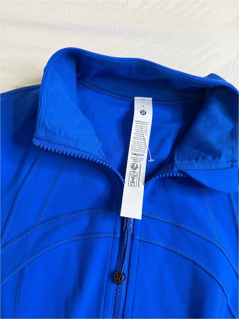 Women’s Vibrant Blue Zip-Front Performance Jacket - Picture 3 of 4